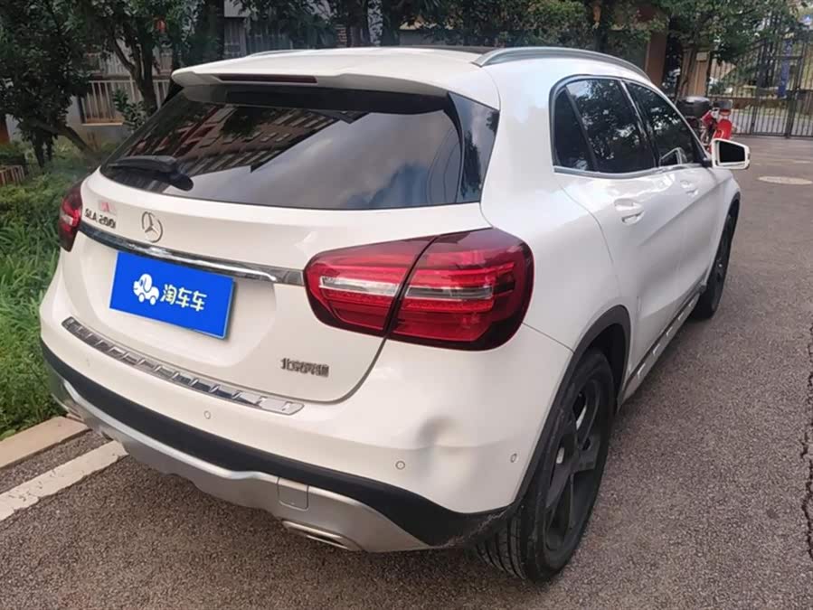 Mercedes-Benz GLA Class (Imported) 2015 #4 Mercedes-Benz GLA Class (Imported) 2015 car image #4