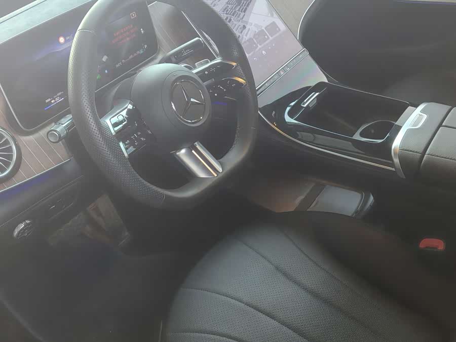 Mercedes-Benz EQE Class 2023 immagine di auto #4