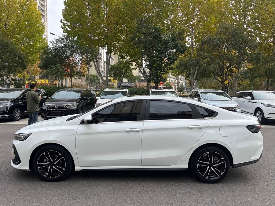 GEELY Binray 2023 #4 GEELY Binray 2023 immagine di auto #4