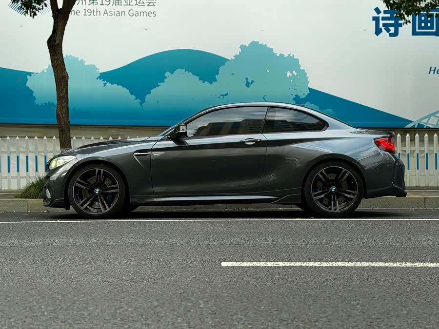BMW M2 2017 car image #4