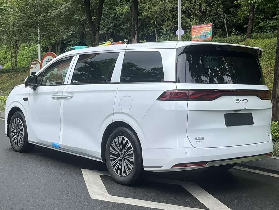 BYD Xia 2024 صورة سيارة #4