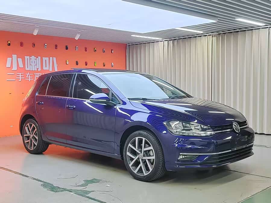Volkswagen Golf 2018 car image #4