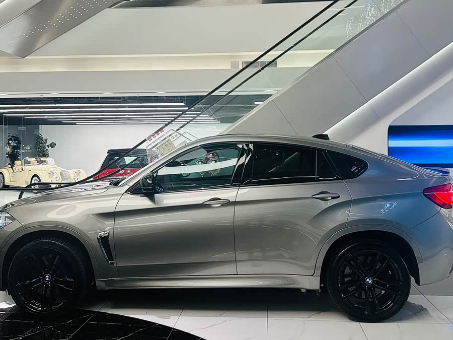 BMW X6 M 2016 car image #4