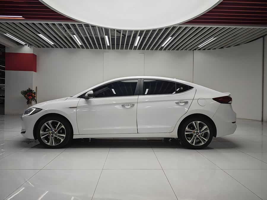 Hyundai Elantra AD 2019 #4 Hyundai Elantra AD 2019 car image #4