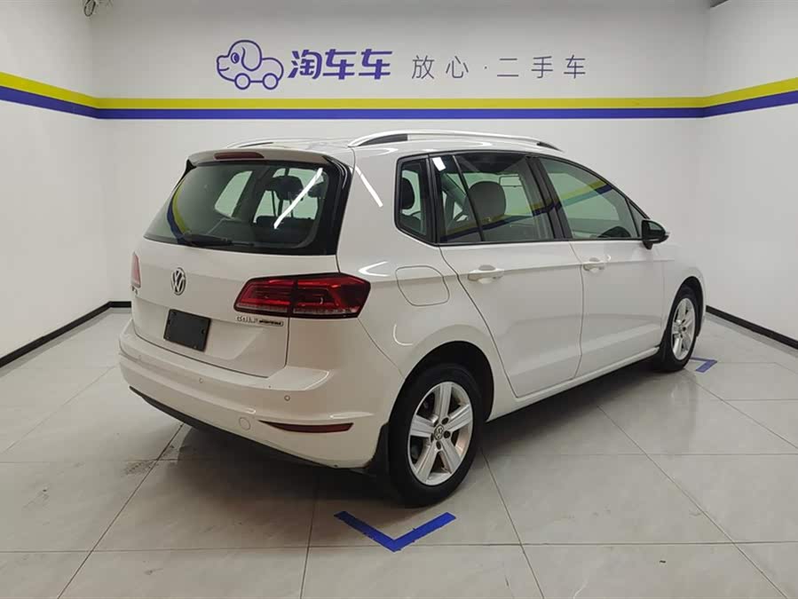 Volkswagen Golf Sportsvan 2017 car image #4