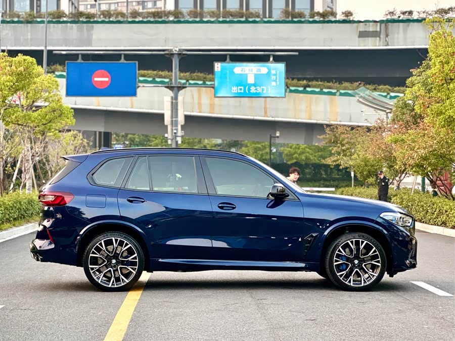 BMW X5 M 2021 #4 BMW X5 M 2021 car image #4