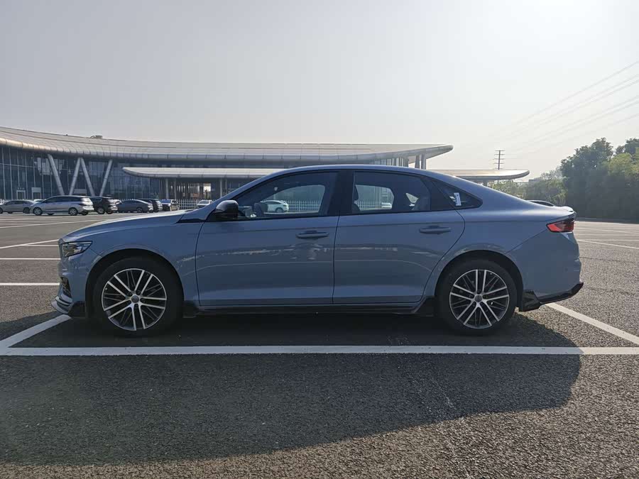 GEELY Preface 2025 изображение автомобиля #4