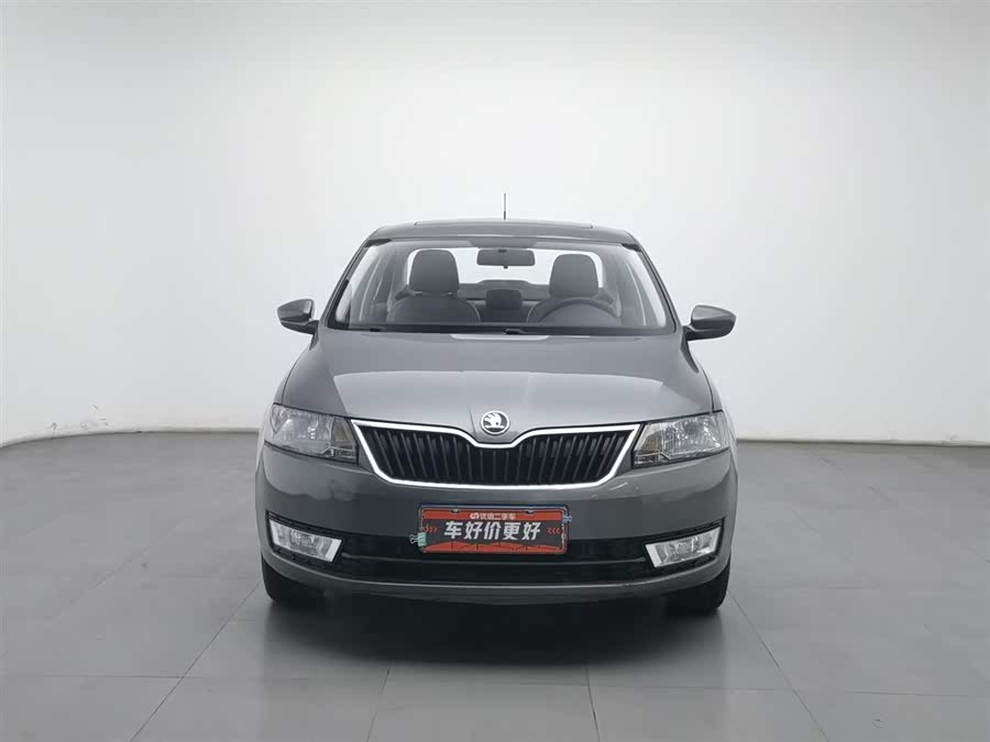 Skoda Rapid 2017 car image #4
