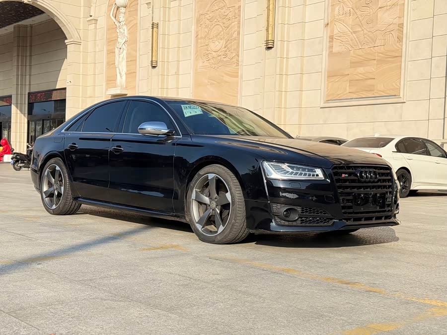 Audi S8 2015 car image #4