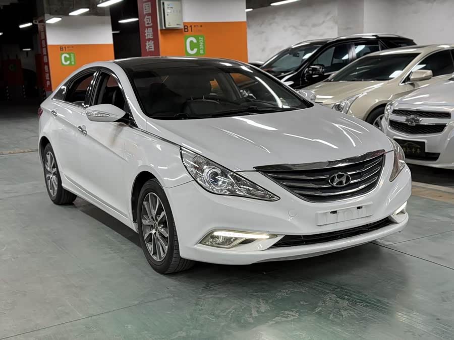 Hyundai Sonata 2013 car image #4