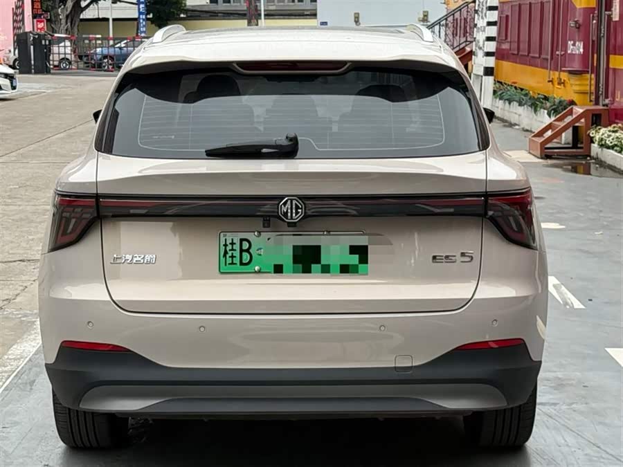 MG ES5 2024 car image #4