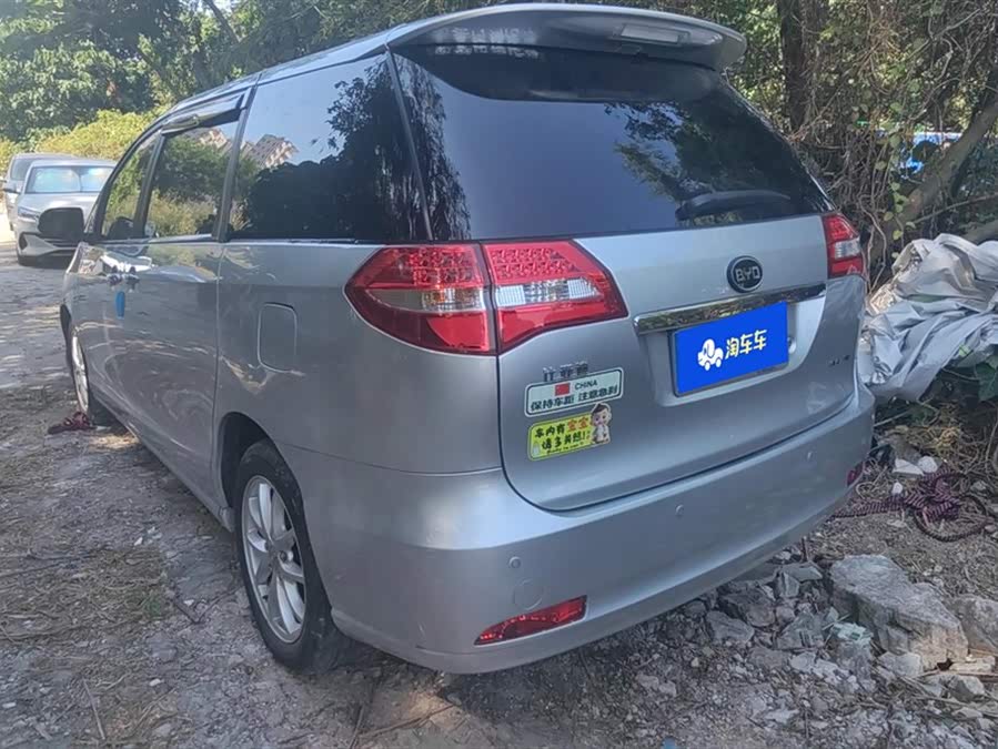 BYD M6 2016 #4 BYD M6 2016 car image #4