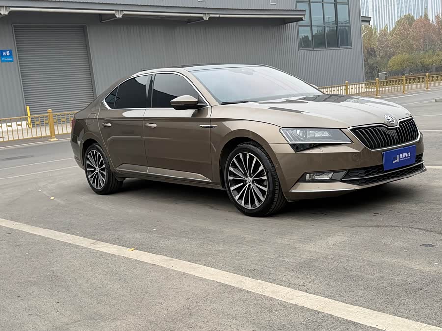 Skoda Superb 2017 #4 Skoda Superb 2017 imagen de coche #4