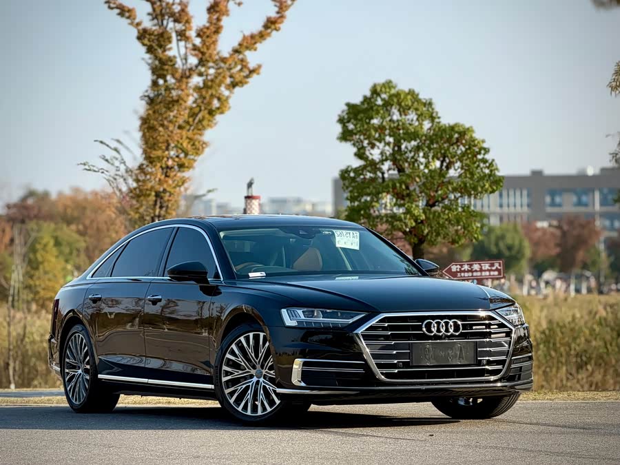 Audi A8 2019 car image #4