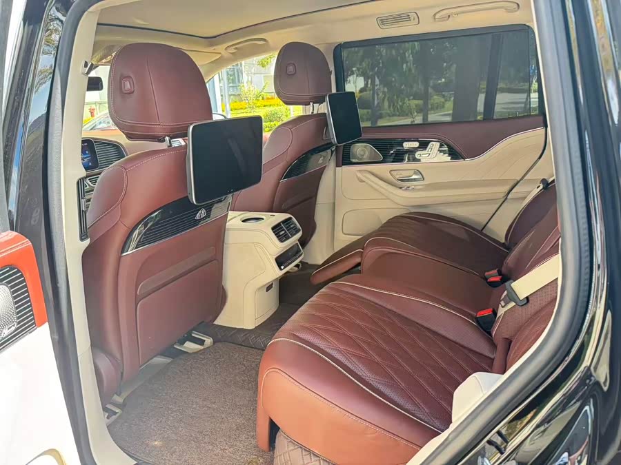 Mercedes-Benz Maybach GLS 2024 car image #4