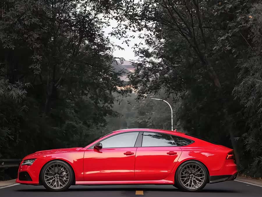 Audi RS 7 2016 car image #4