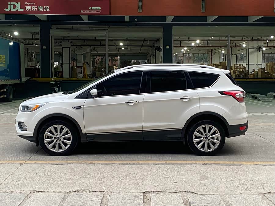 Ford Kuga 2017 #4 Ford Kuga 2017 car image #4