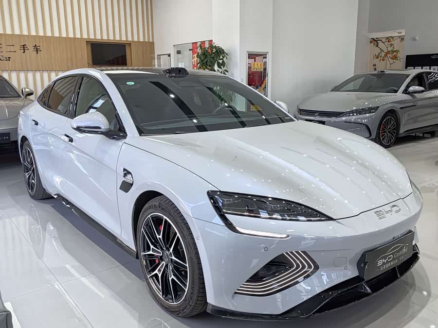 BYD Seal 2025 car image #4