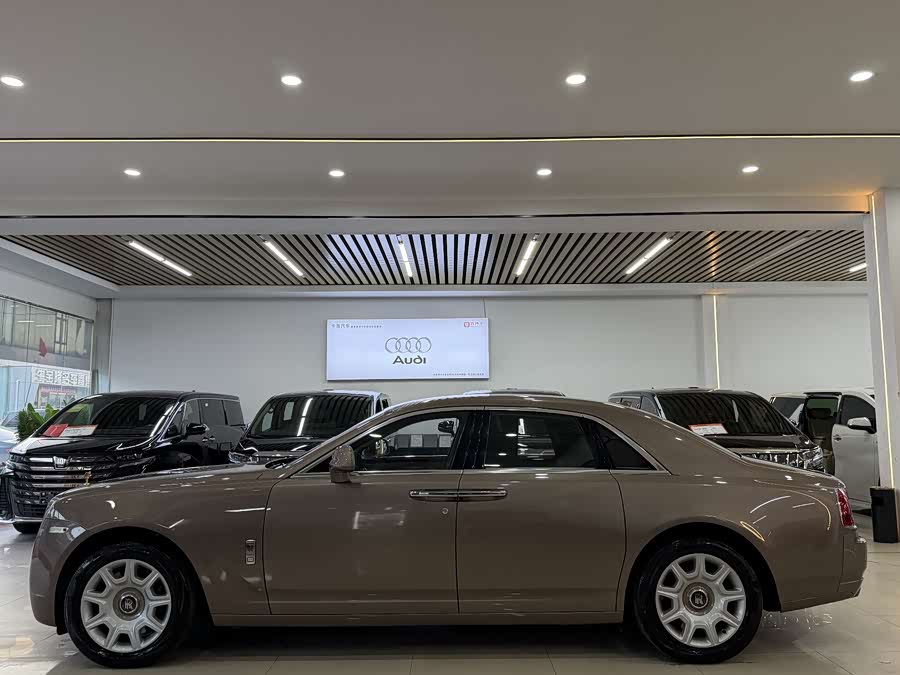 劳斯莱斯 魅影 2015 汽车图片 #4