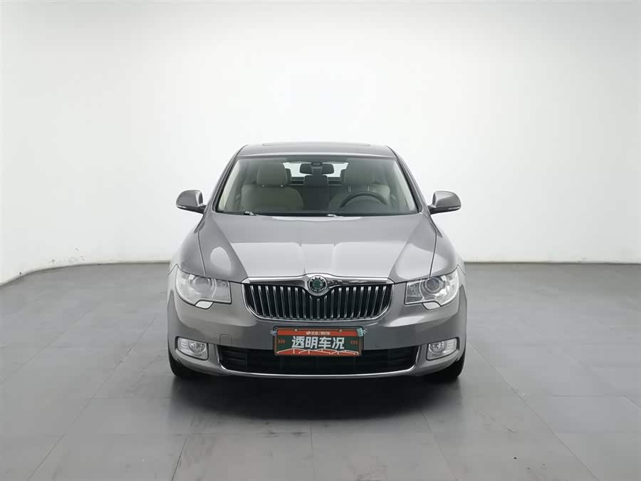 Skoda Superb 2012 immagine di auto #4