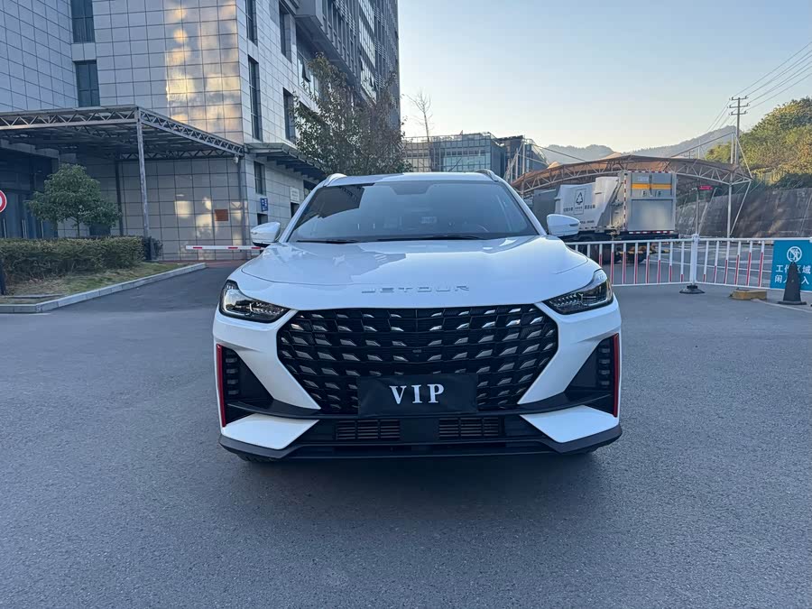 Jetour X70 PRO 2023 #4 Jetour X70 PRO 2023 car image #4