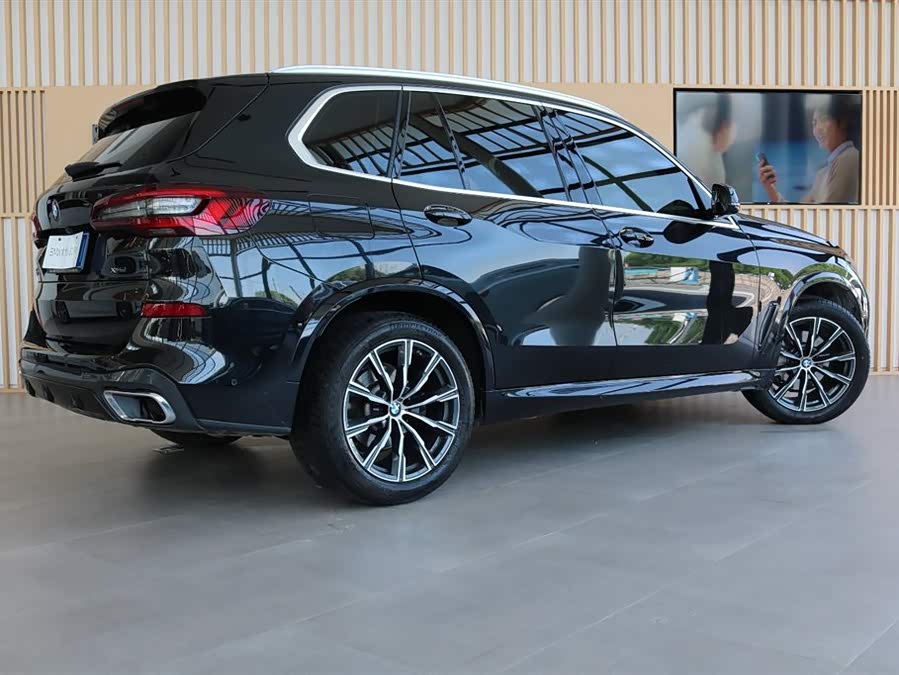 BMW X5 (Imported) 2021 #4 BMW X5 (Imported) 2021 car image #4