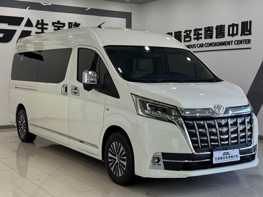 Toyota 2023 car image #4