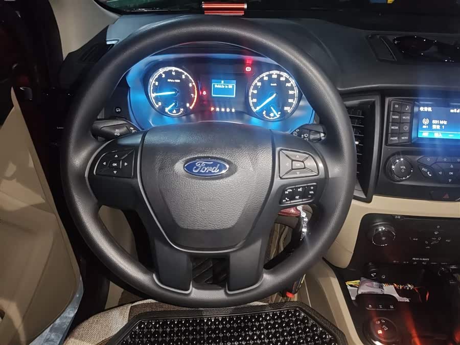 Ford Everest 2017 #4 Ford Everest 2017 car image #4