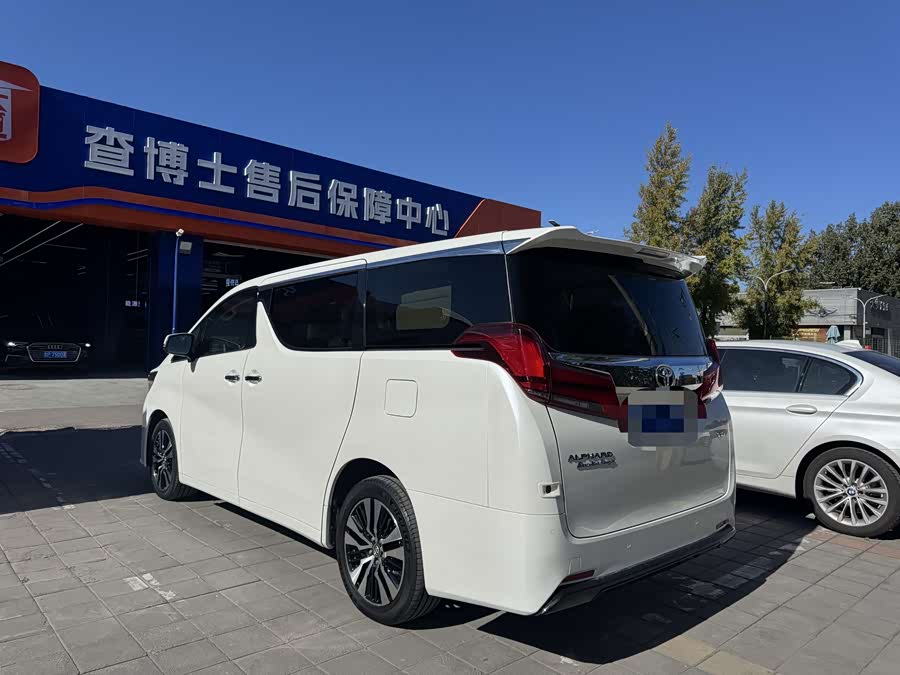 Toyota Alphard 2018 car image #4