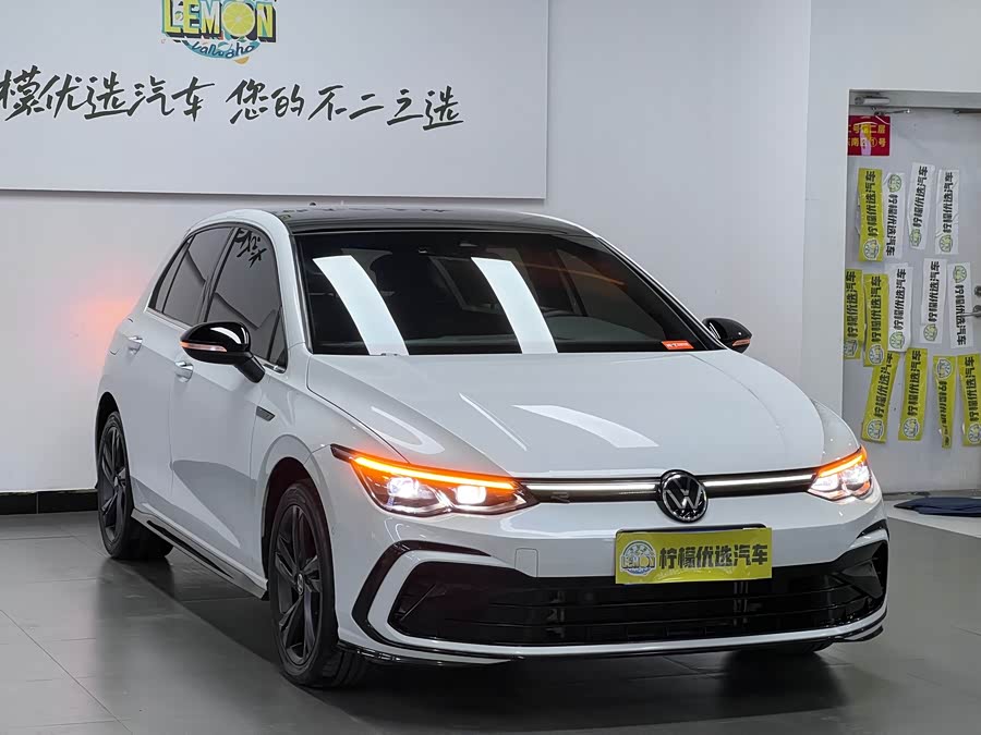 Volkswagen Golf 2022 car image #4