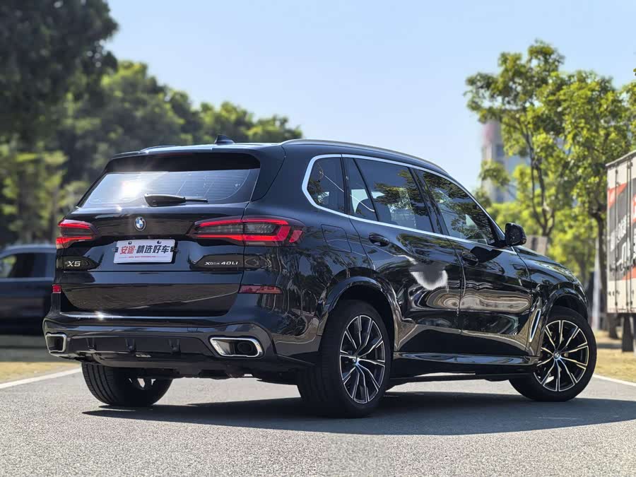 BMW X5 2022 car image #4