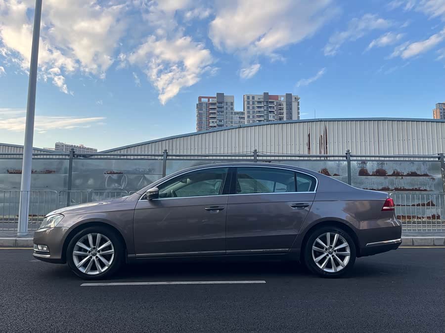 Volkswagen Sagitar 2018 immagine di auto #4