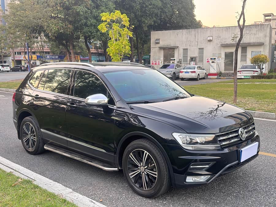 Volkswagen Tiguan L 2020 #4 Volkswagen Tiguan L 2020 car image #4