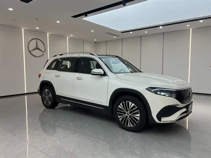 Mercedes-Benz EQB Class 2025 car image #4