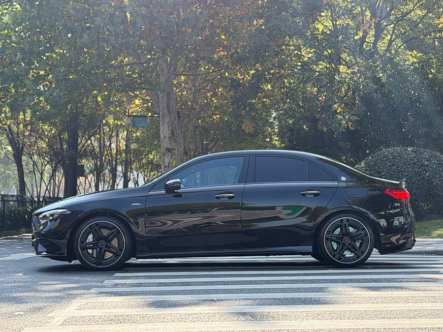 Mercedes-Benz A AMG 2024 #4 Mercedes-Benz A AMG 2024 صورة سيارة #4