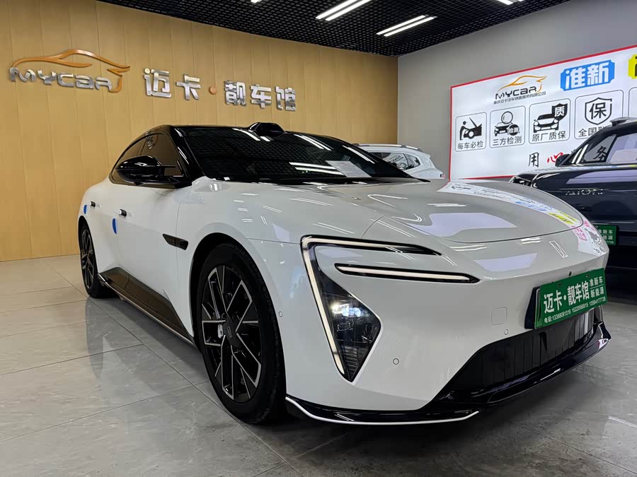 阿维塔 阿维塔06 2025 汽车图片 #4
