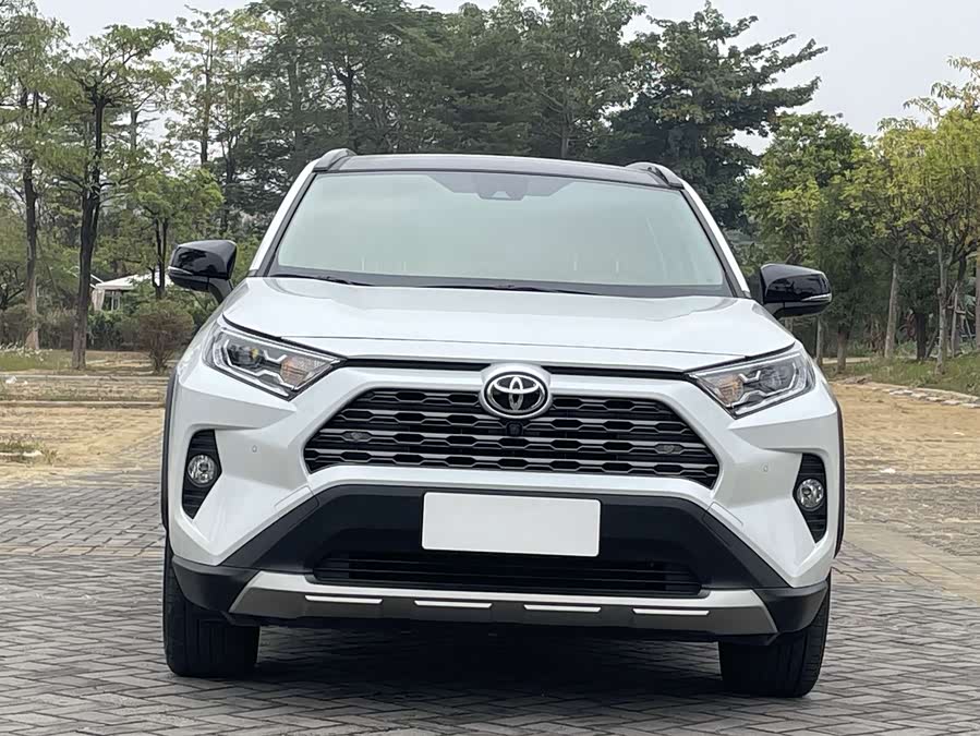 Toyota RAV4 2023 #4 Toyota RAV4 2023 car image #4