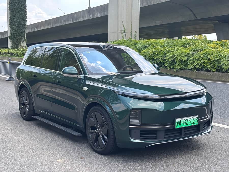 理想汽车 理想MEGA 2025 汽车图片 #4