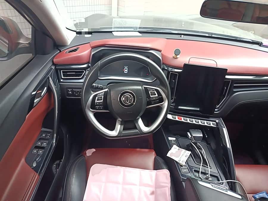 Forthing T5 2019 immagine di auto #4