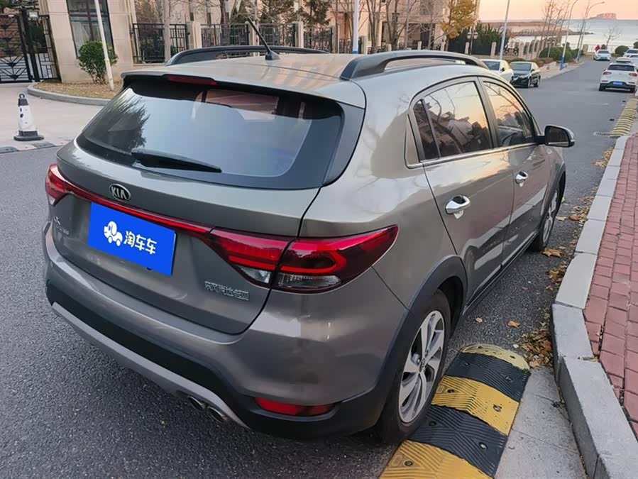 Kia Rio Cross 2017 صورة سيارة #4