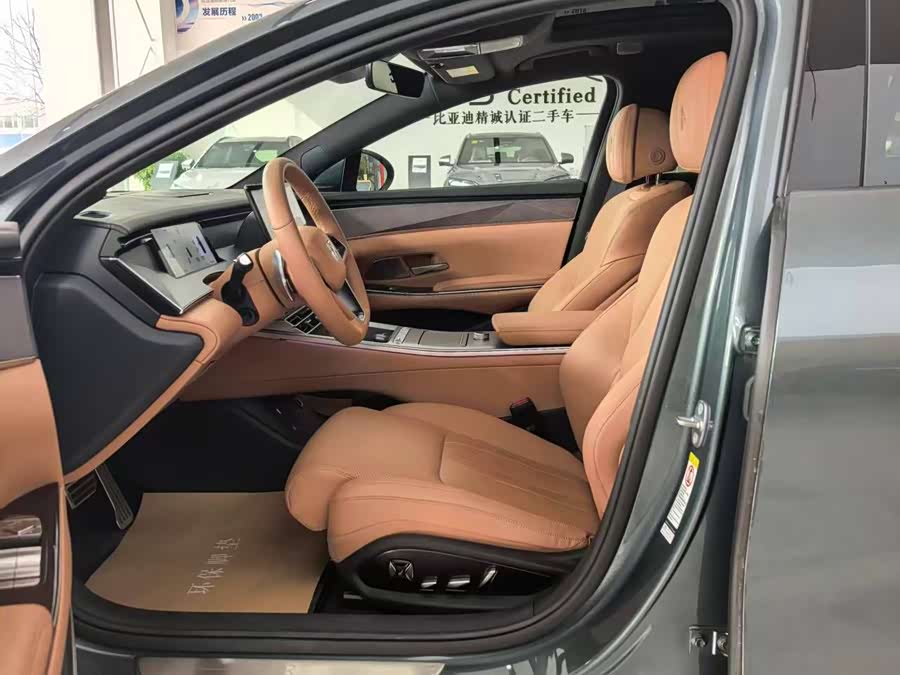 BYD HanL 2025 car image #4