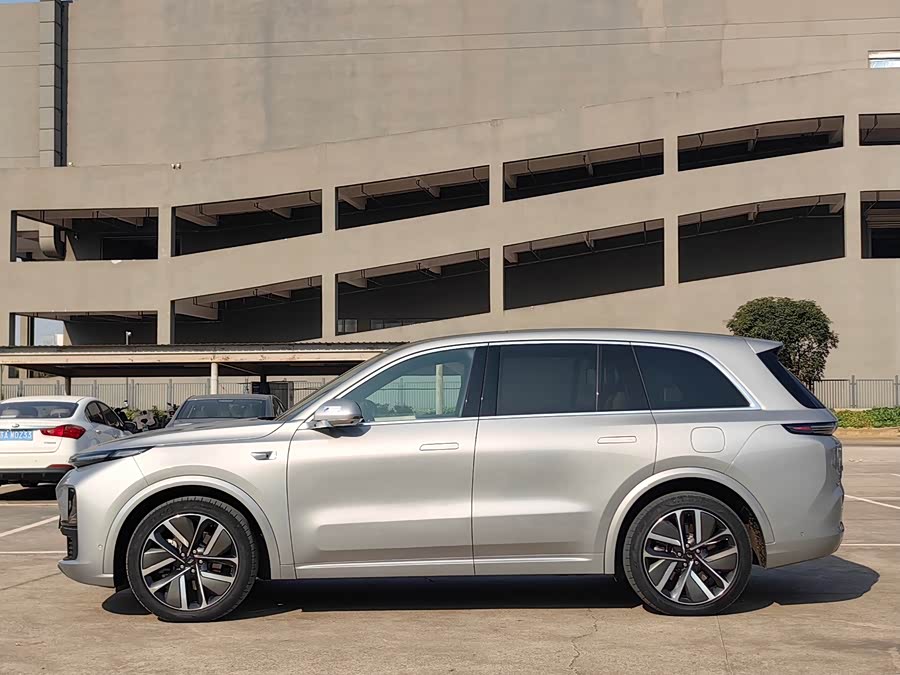 Li L8 2023 imagen de coche #4