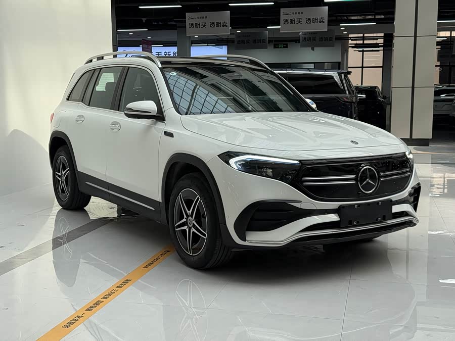 Mercedes-Benz EQB Class 2025 car image #4