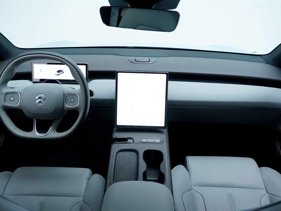 NIO ET5 2025 car image #4