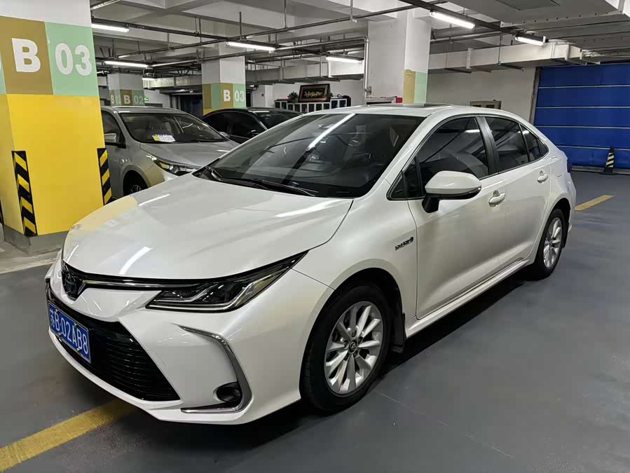 Toyota Corolla 2021 image de voiture #4