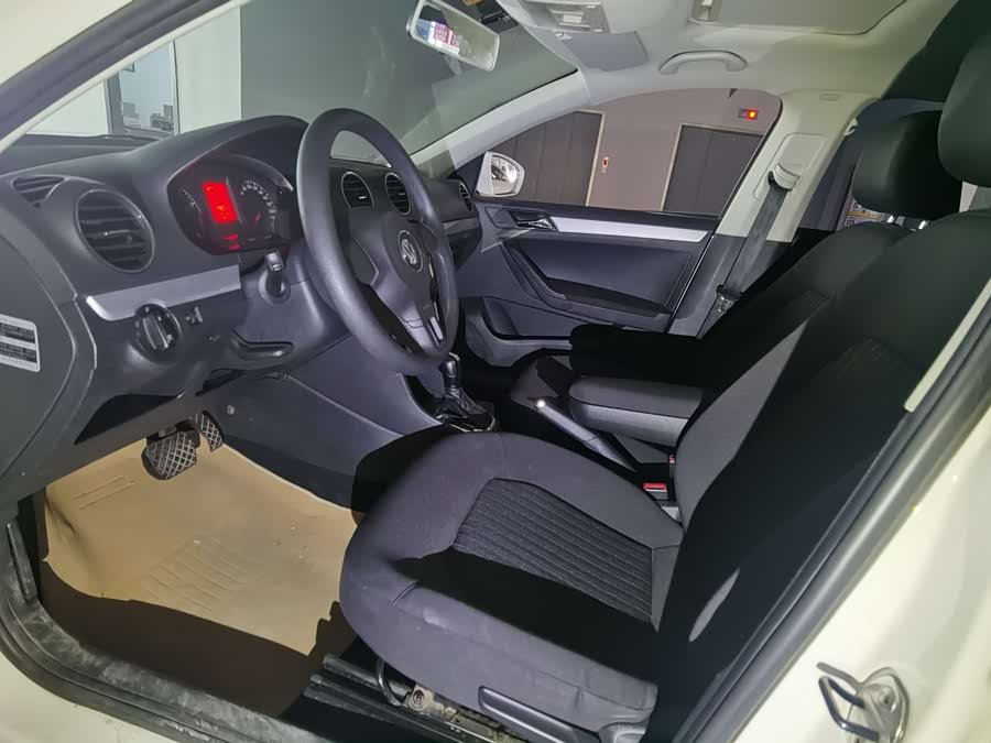 Volkswagen Jetta 2013 immagine di auto #4