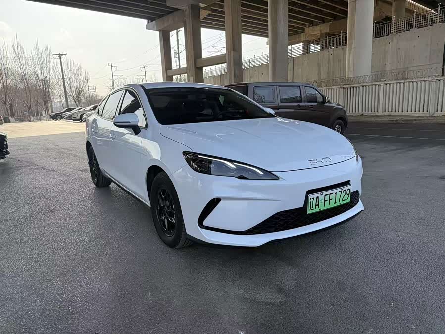 BYD Seal 05 DM-i 2025 car image #4