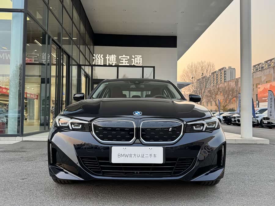 BMW i3 2025 car image #4