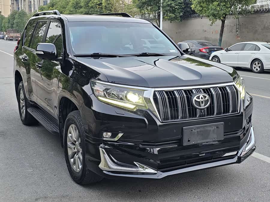 Toyota Land Cruiser Prado 2019 #4 Toyota Land Cruiser Prado 2019 car image #4