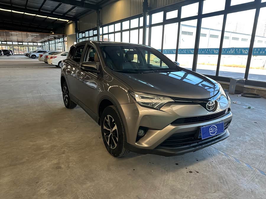 Toyota 2018 car image #4